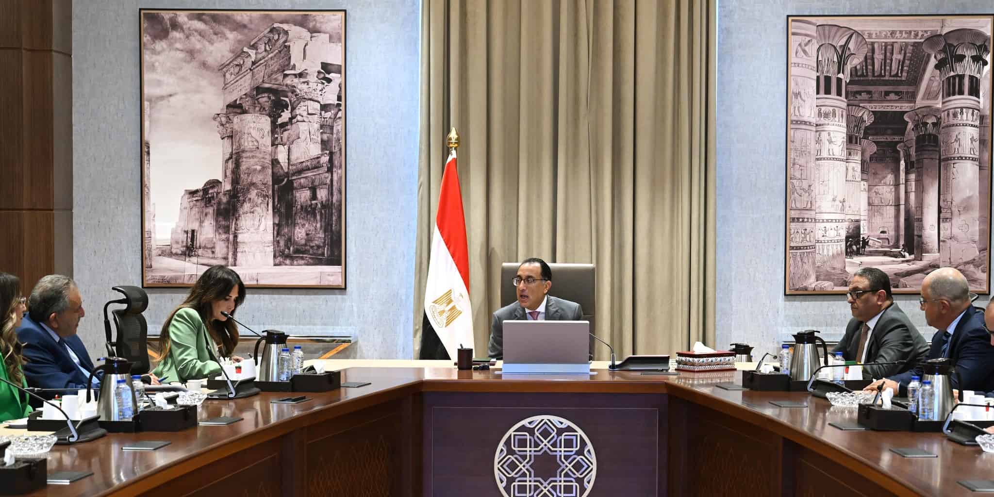 رئيس الوزراء يتابع خفض أسعار السلع بمختلف الأسواق